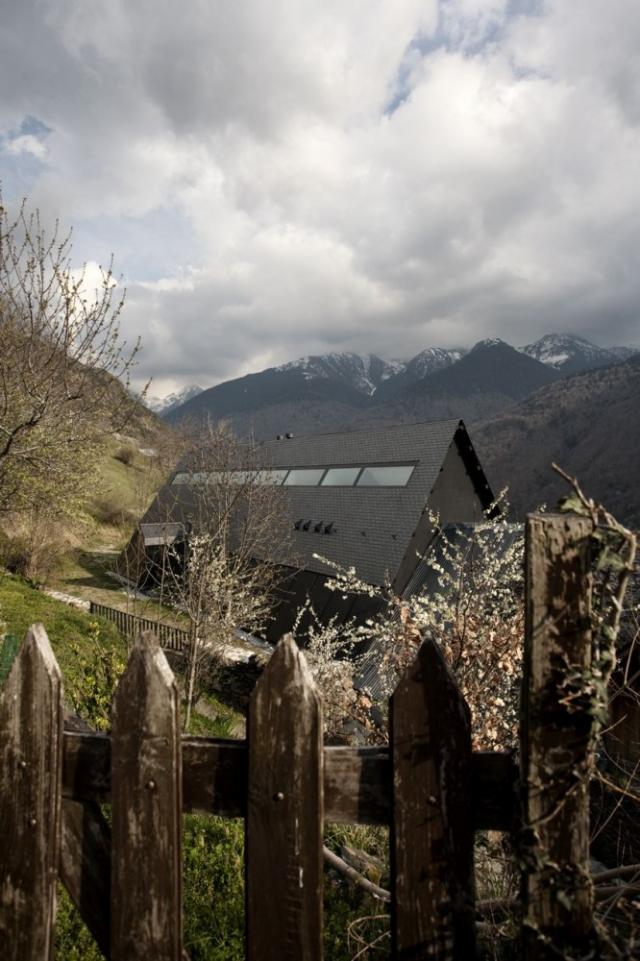perchinthespainpyrenees-cadavalsolamorales-gselect-gessato-gblog-09