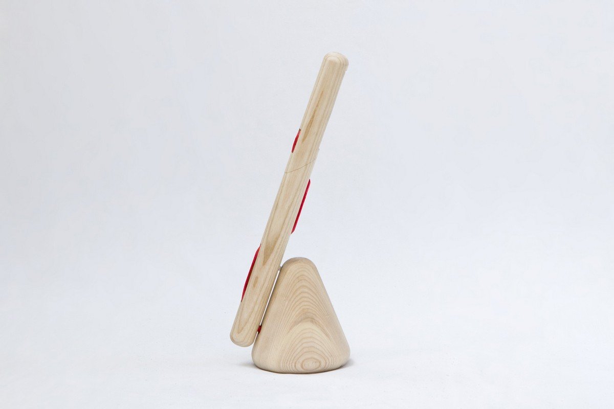 specific-gestures-collection-by-thinnk-studio-studio-248-gessato-gblog-16