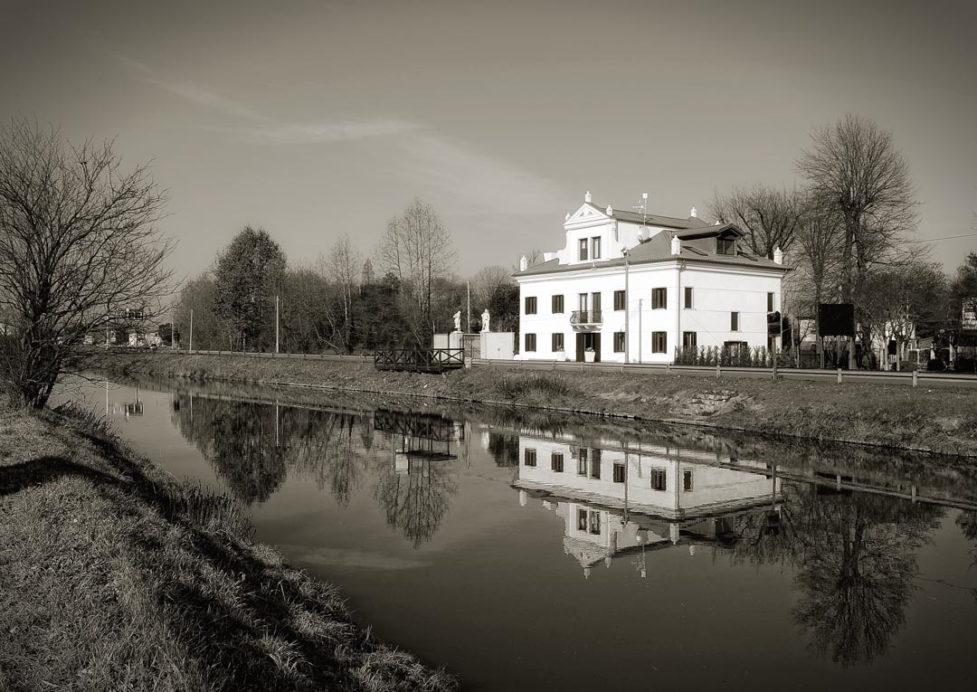 Relais Ca' Sabbioni Hotel by FPA Franzina + Partners - Gessato