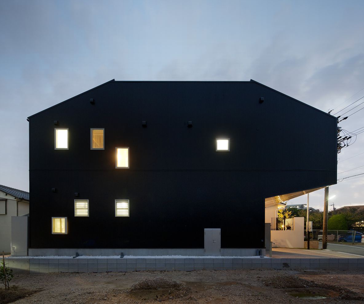the-hansha-reflection-house-by-studio-sklim-gessato-gblog-8