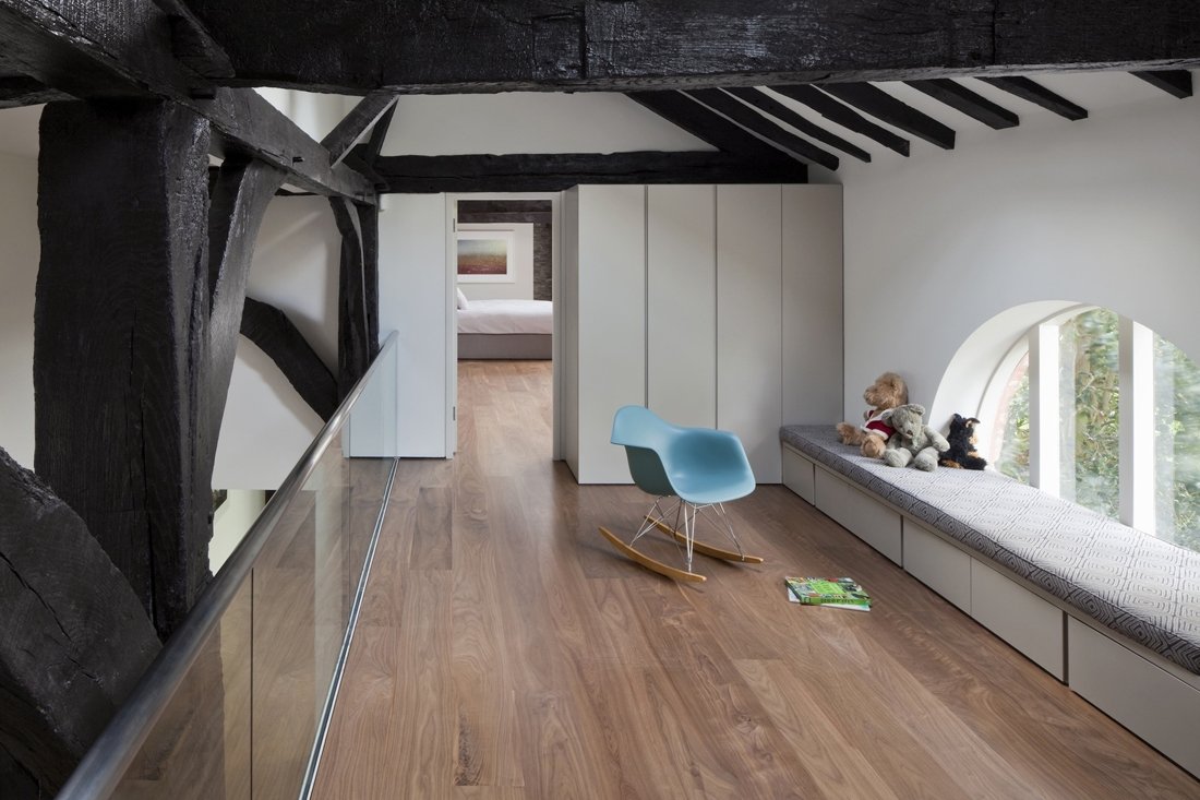 the-oaks-stable-conversion-barn-soup-architects-1