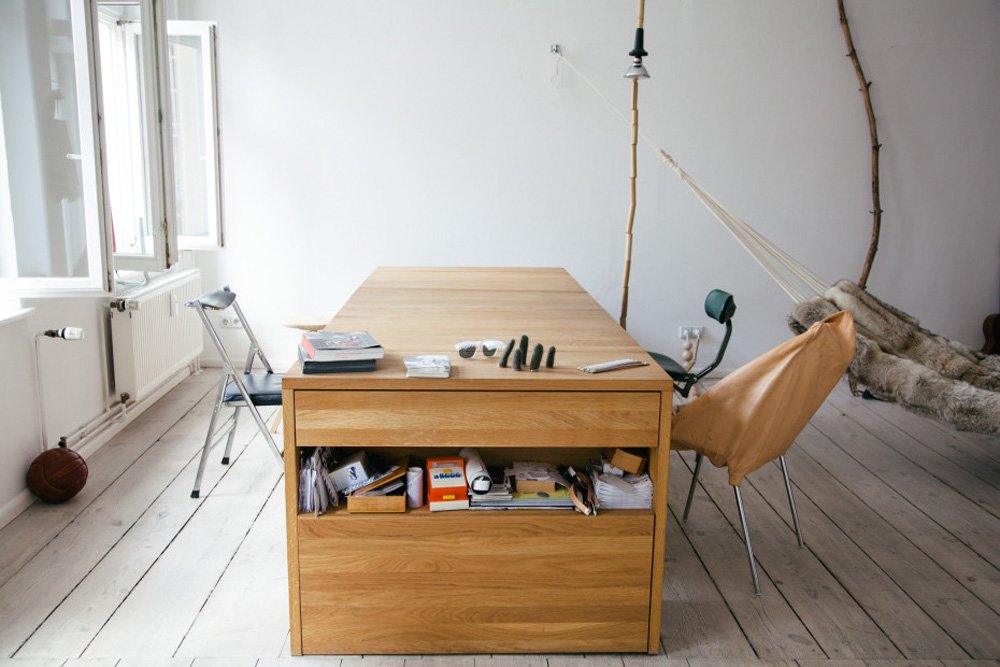 workbed-a-desk-that-transforms-into-a-bed-bless-mira-schroeder-1