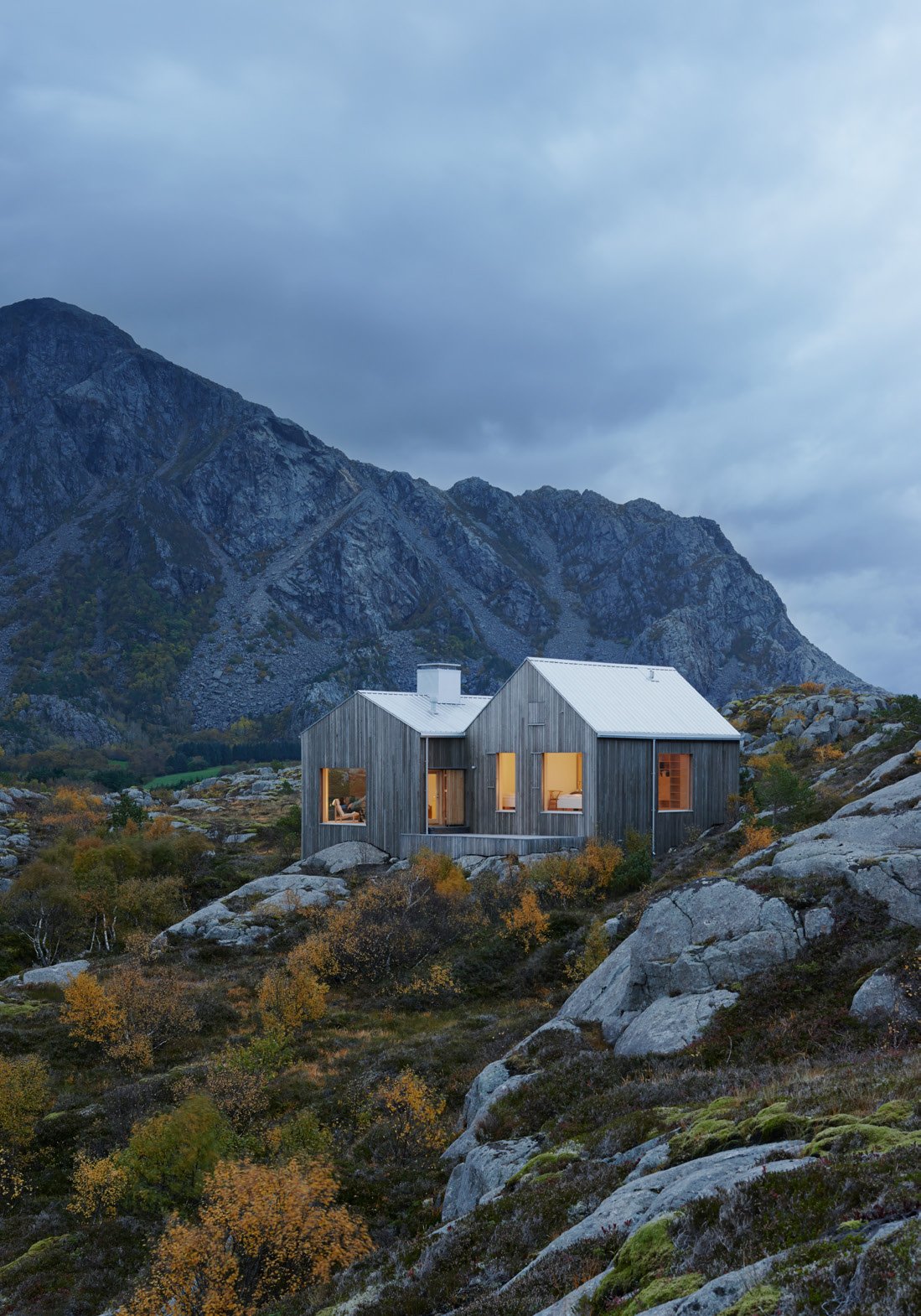 norse-summer-house-in-the-vega-archipelago-3