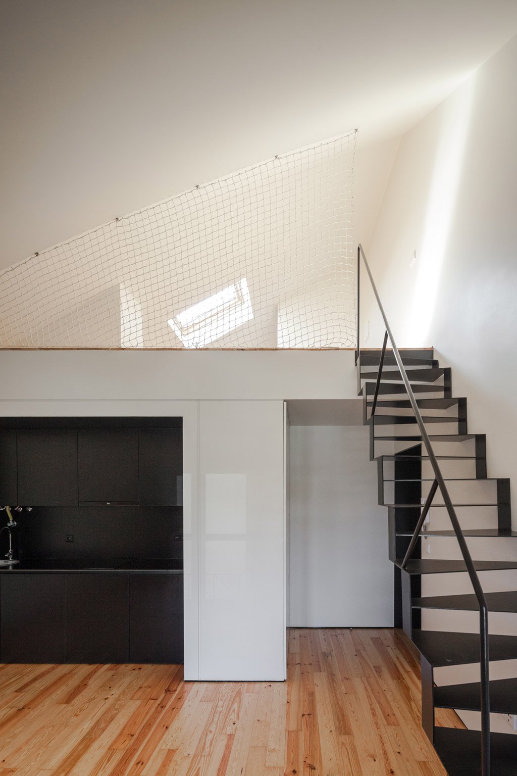 dm2-housing-reconstruction-in-porto-21