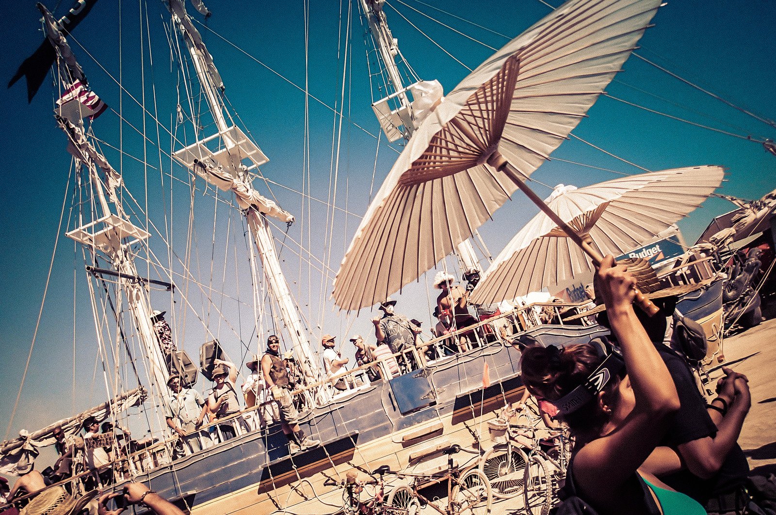 30 Stunning Shots of Burning Man 2014 | Everfest