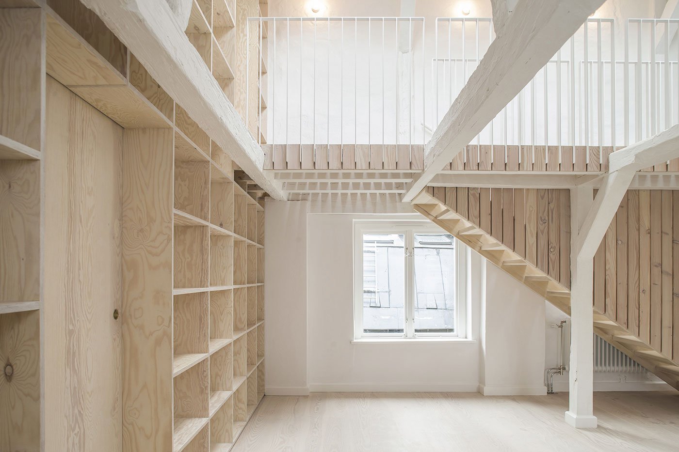 apartments-renovated-within-a-swedish-home-from-the-1720s-9