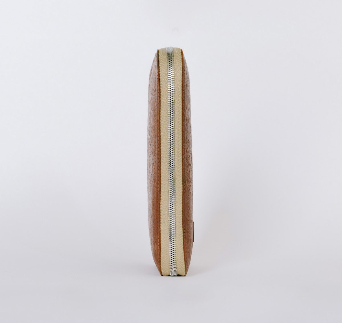 embossed-leather-case-by-this-is-ground-and-freegums-6