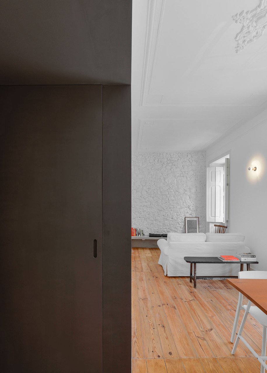 elegant-historical-apartment-renovation-in-lisbon-14