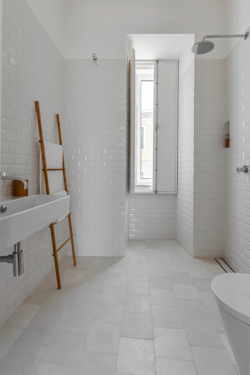 elegant-historical-apartment-renovation-in-lisbon-16