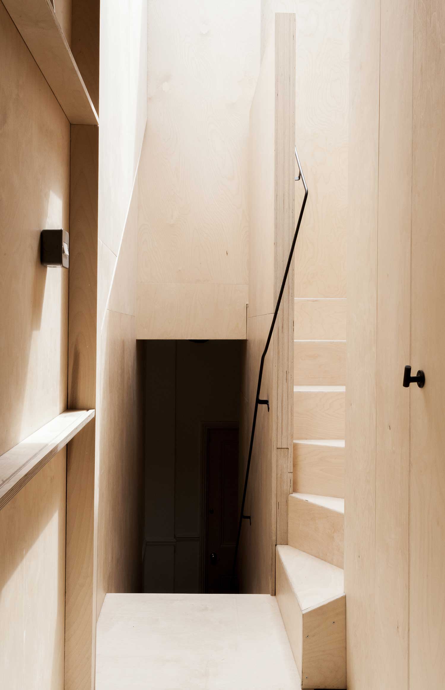 plywood-house-renovation-in-london-4