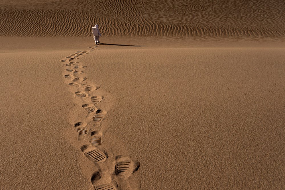 greetings-from-mars-surreal-snapshots-by-julien-mauve-11