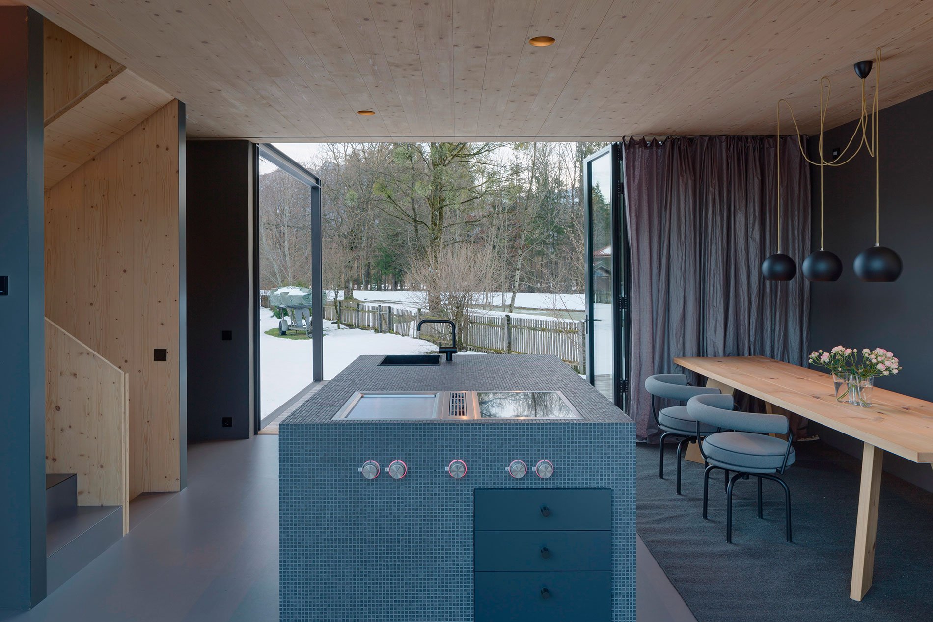 gut_feeling_modern_house_bed_breakfast_bavaria_mountains-14
