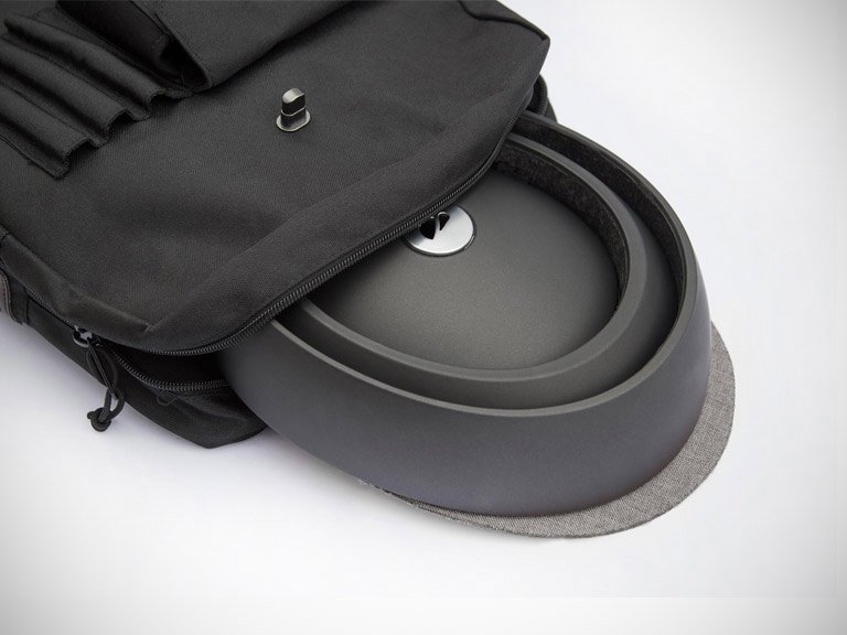 12-things-you-need-for-safe-and-stylish-urban-cycling.-2
