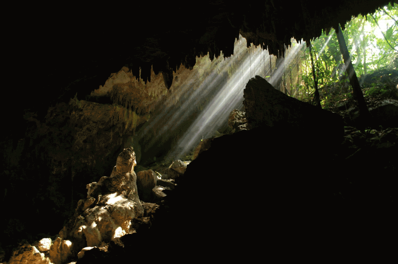 rio-secreto-in-mexico-2