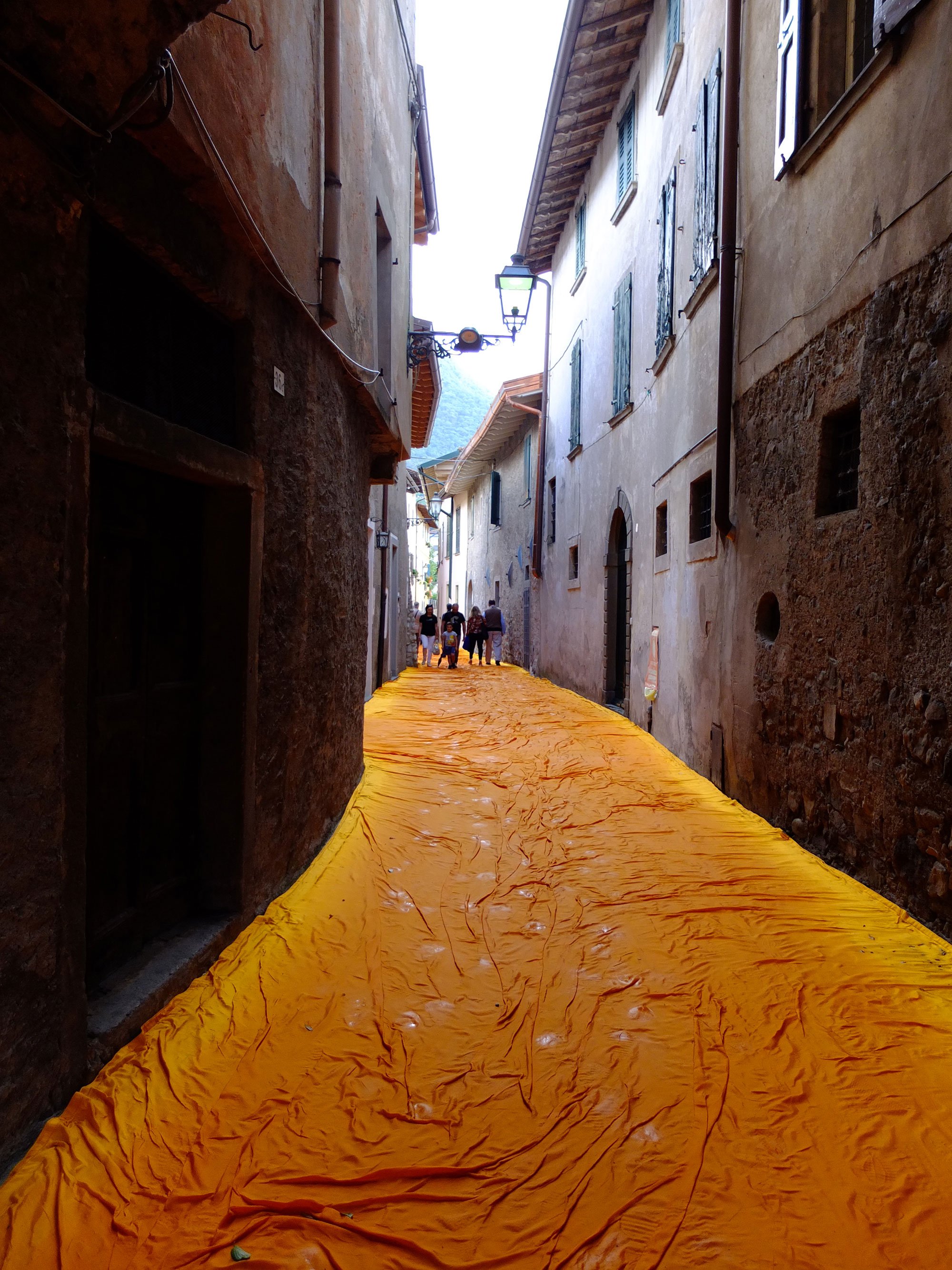 the-floating-piers-christo-gessato-19
