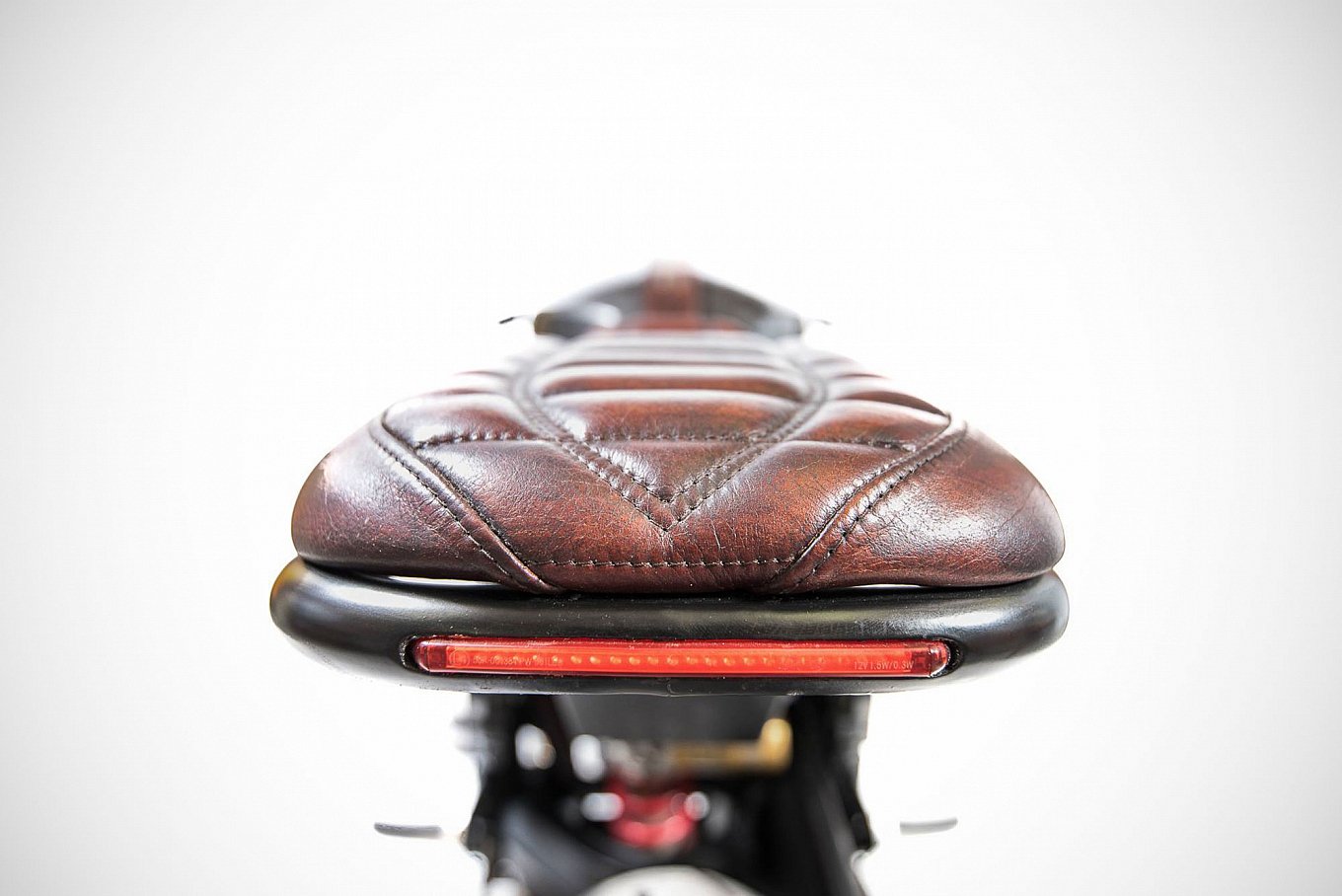 custom-moto-guzzi-griso-cafe-racer-gessato-12