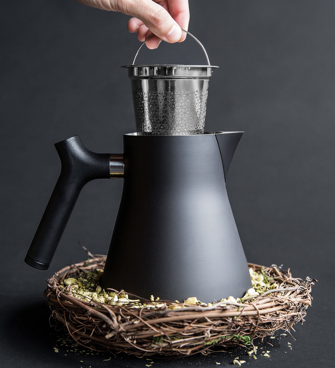 raven-stovetop-coffe-kettle-gessato-5