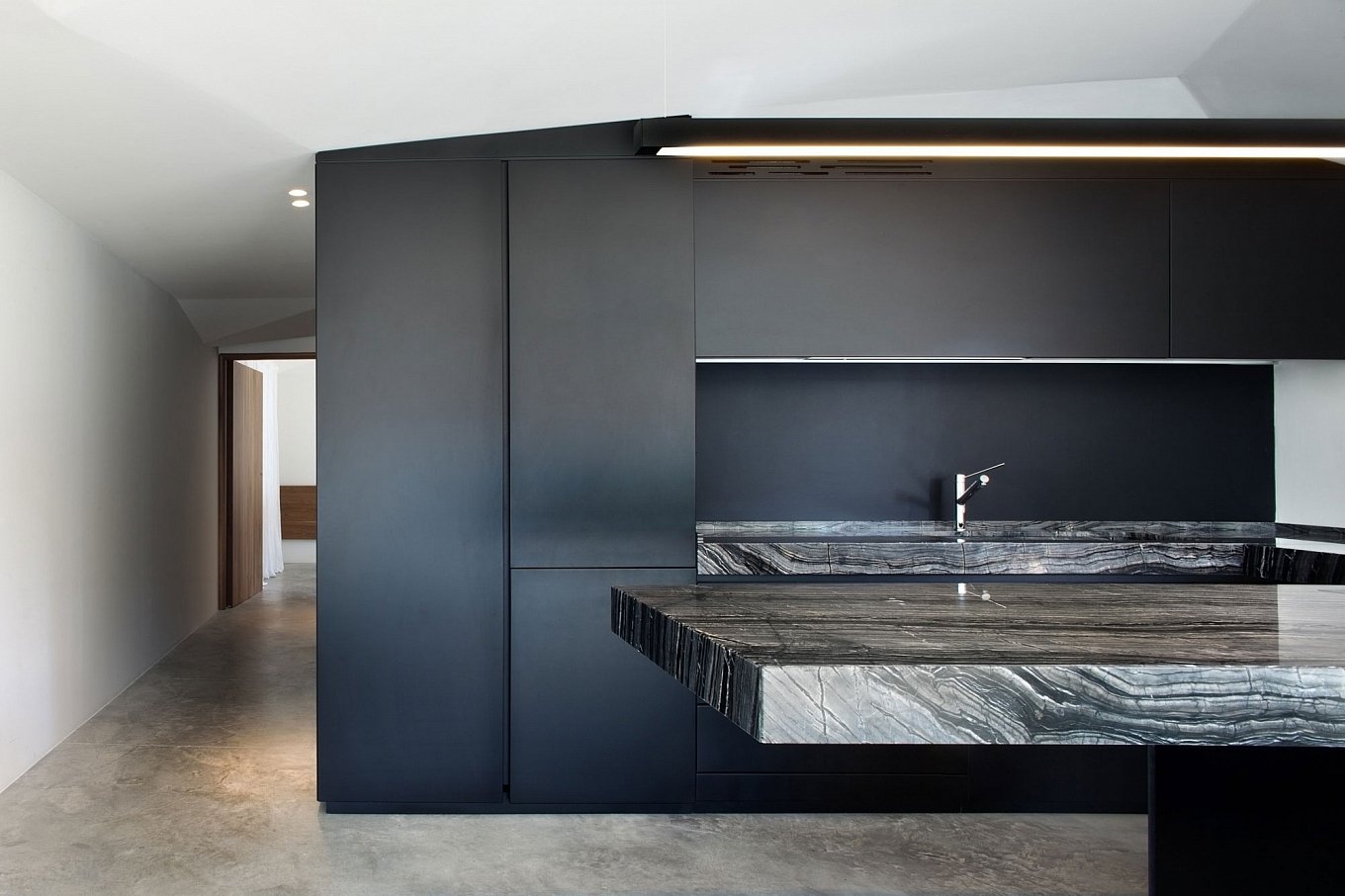 renovated-19th-century-country-house-in-tuscany-11