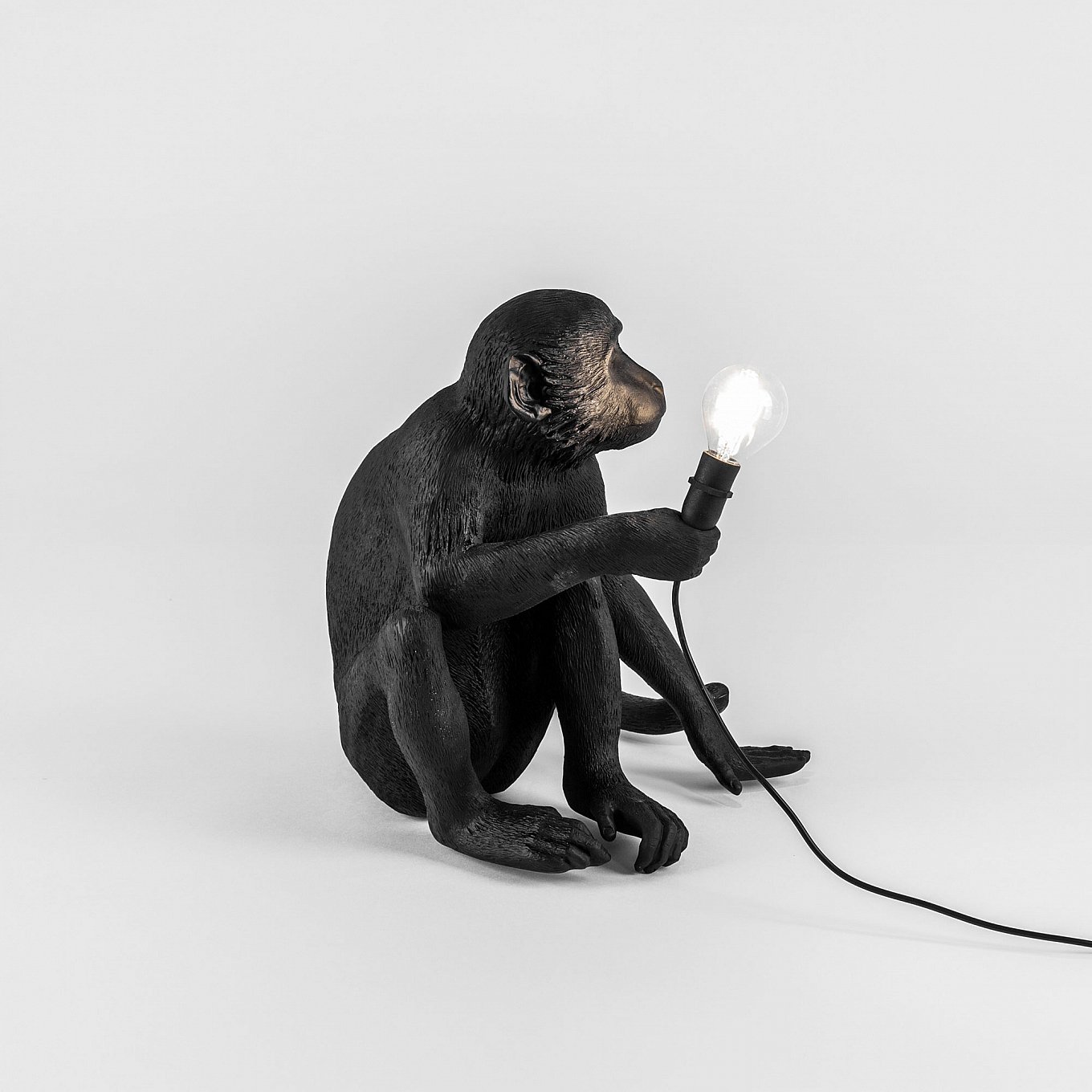 black-monkey-lamp-seletti-outdoor-gessato-6