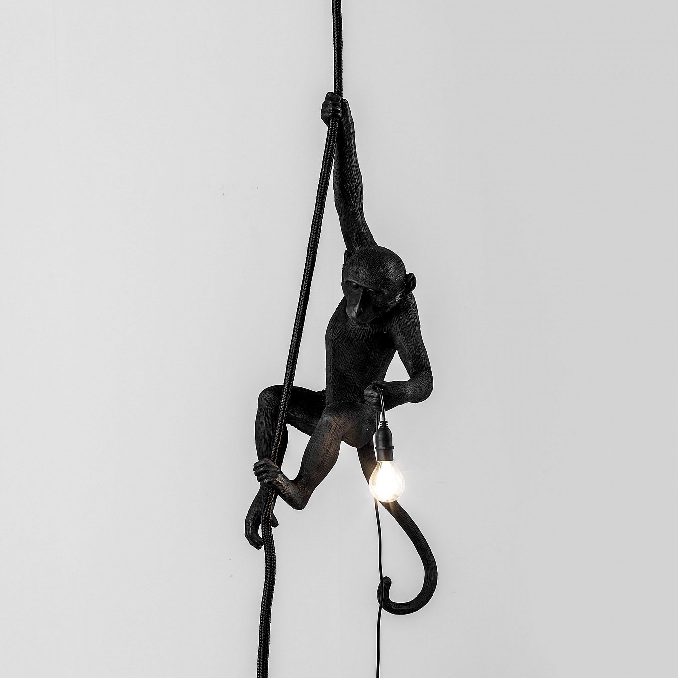 black-monkey-lamp-seletti-outdoor-gessato-9