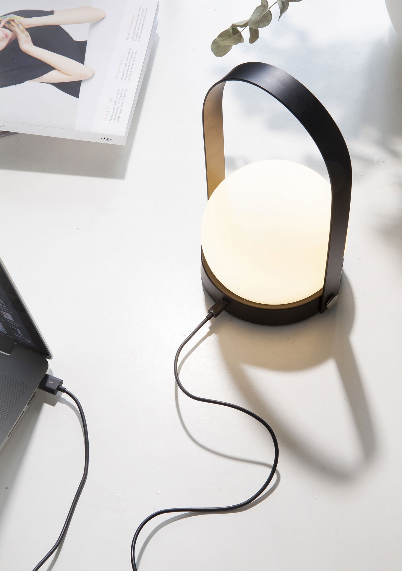carrie-led-lamp-by-norm-architects-gessato-4