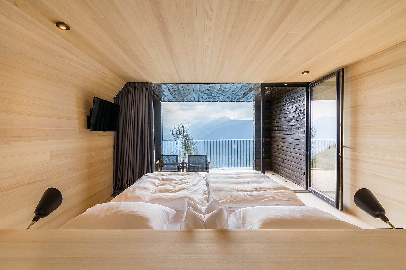 miramonti-boutique-hotel-italy-gessato-16
