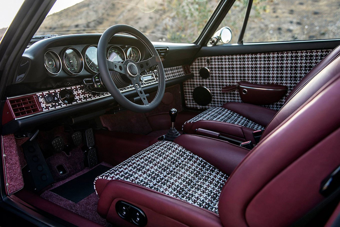 monaco-porsche-911-by-singer-19