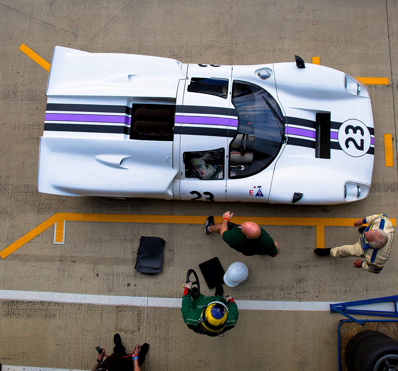 silverstone-classic-racing-cars-from-above-5