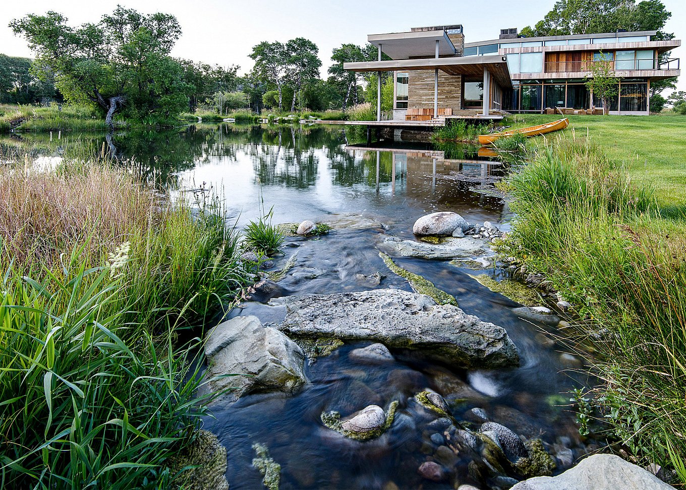 big-timber-riverside-residence-9