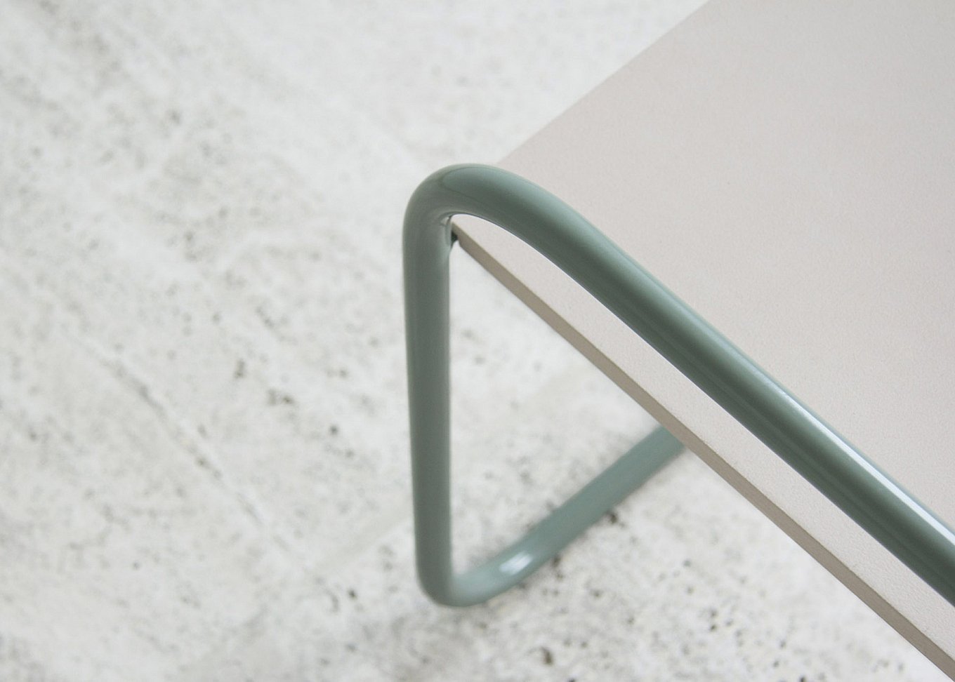 sea-me-sustainable-furniture-made-from-seaweed-2