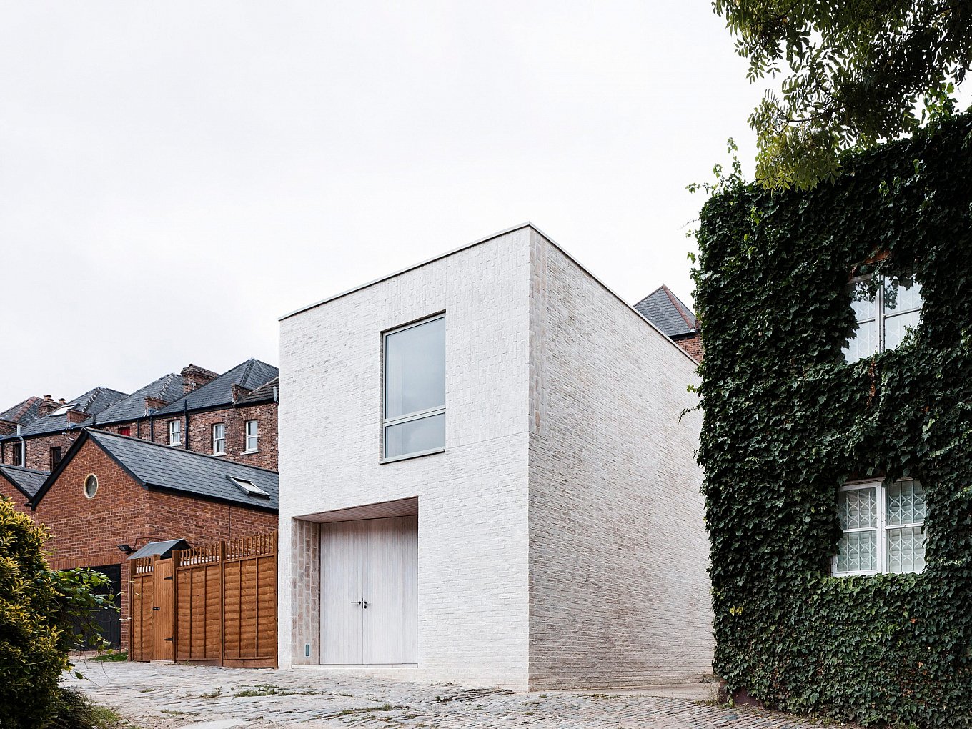 mews-house-russell-jones-1