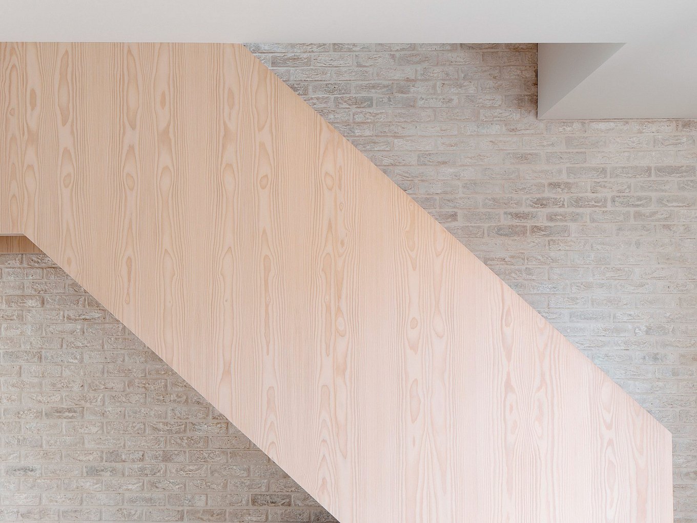 mews-house-russell-jones-4