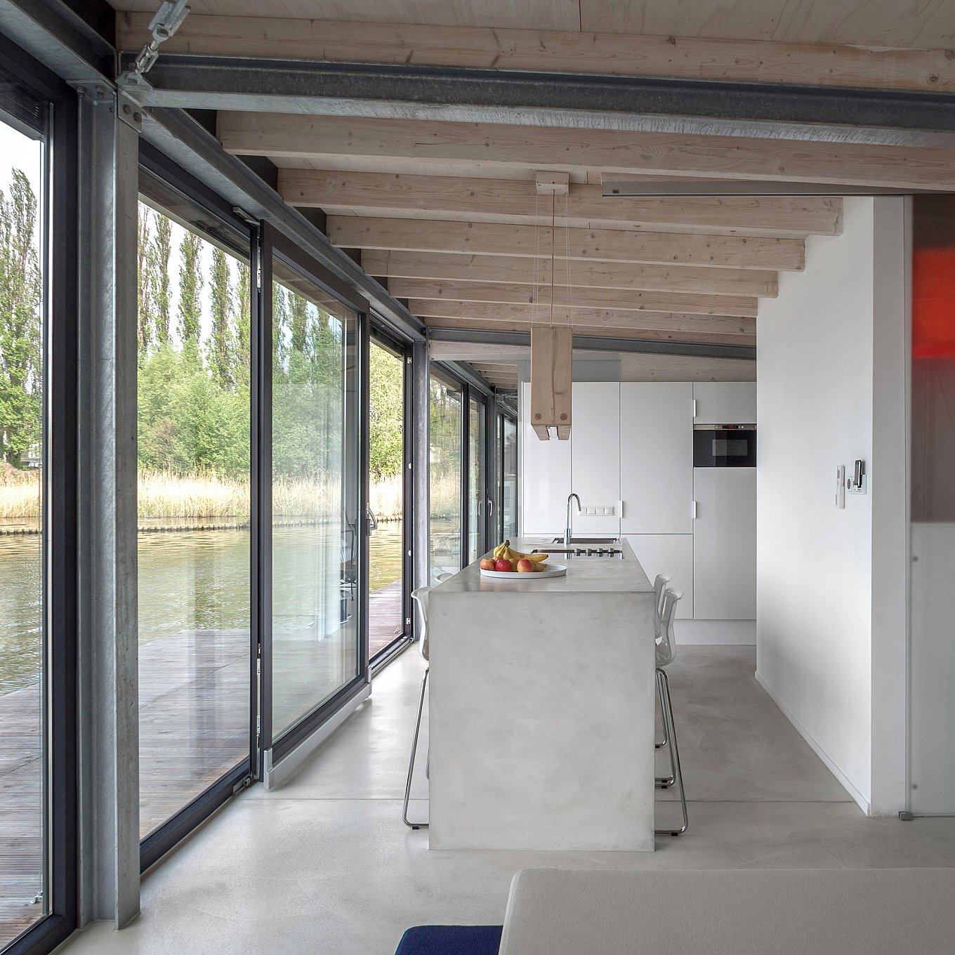 modern-houseboat-in-berlin_gessato-6