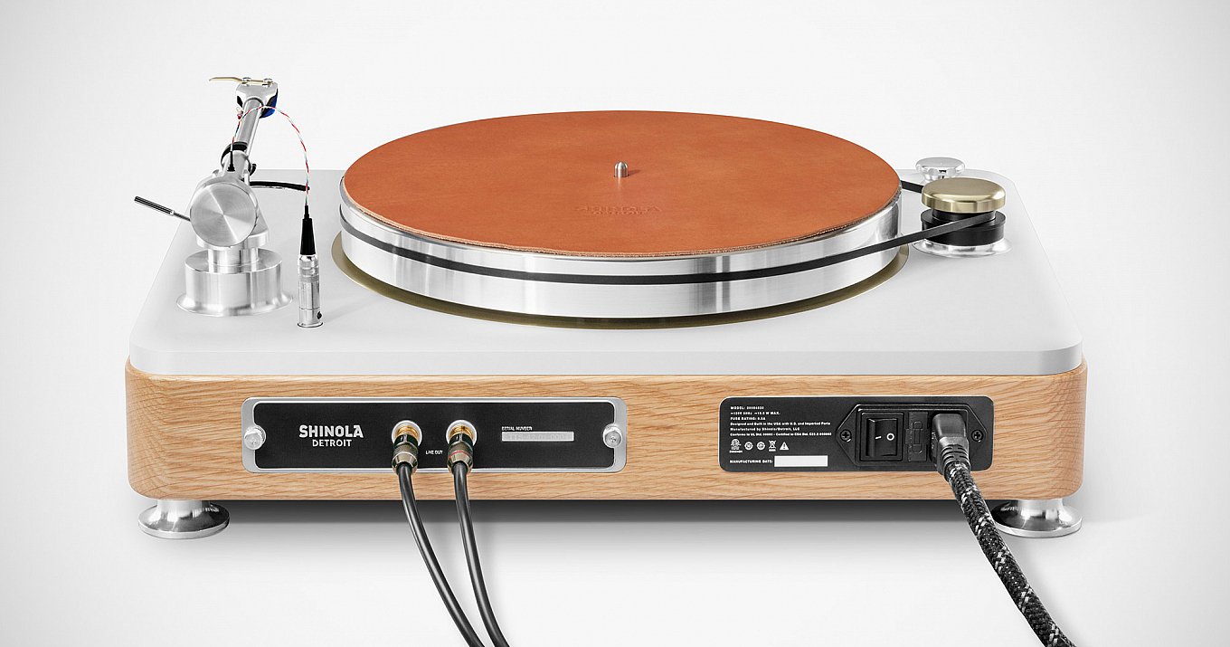 the-runwell-turntable-by-shinola-7