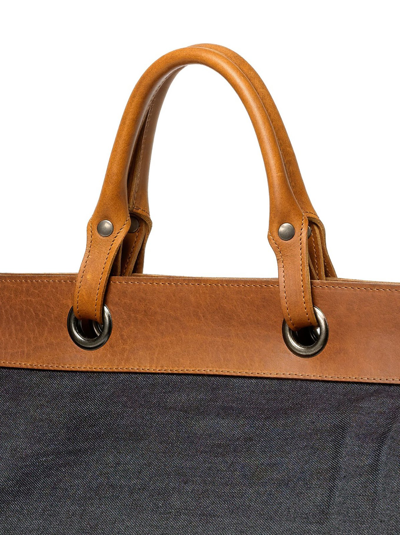 denim-leather-duffel-bag-nudie-jeans-4