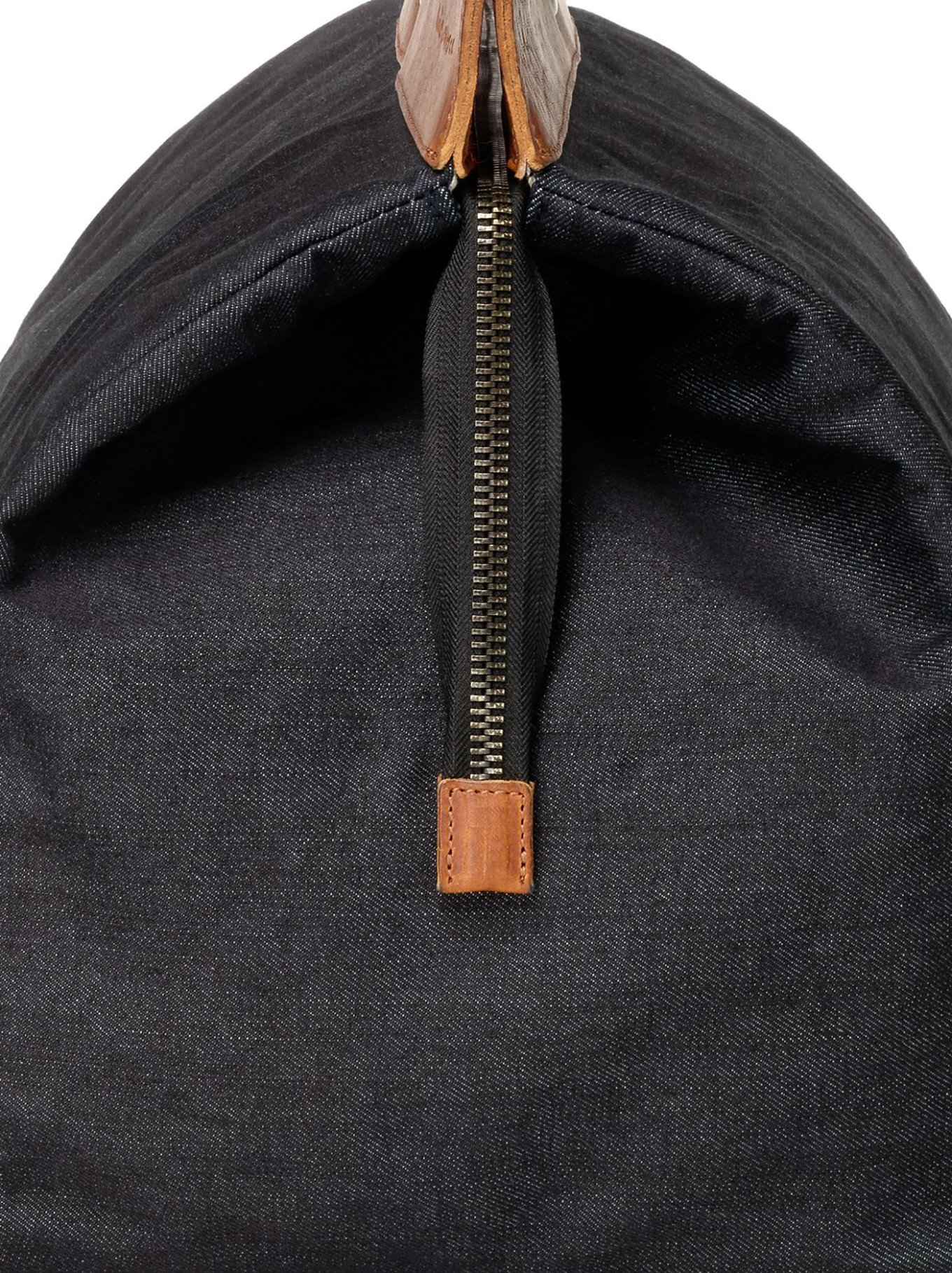 denim-leather-duffel-bag-nudie-jeans-5