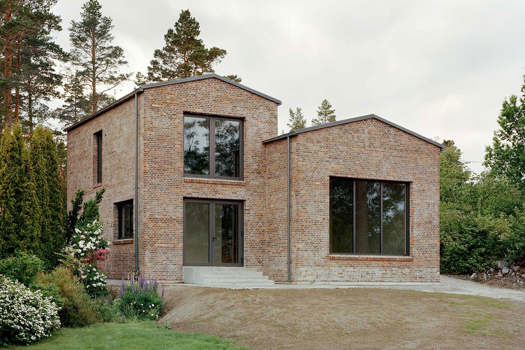 The Ultimate Modern Brick House List