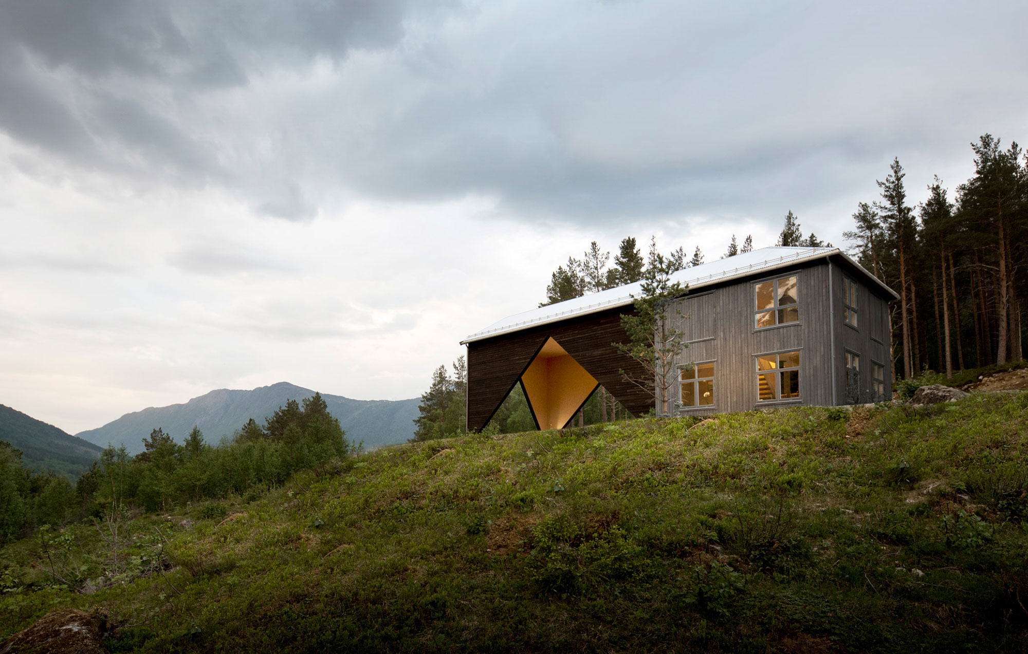 1/3 House by Rever & Drage