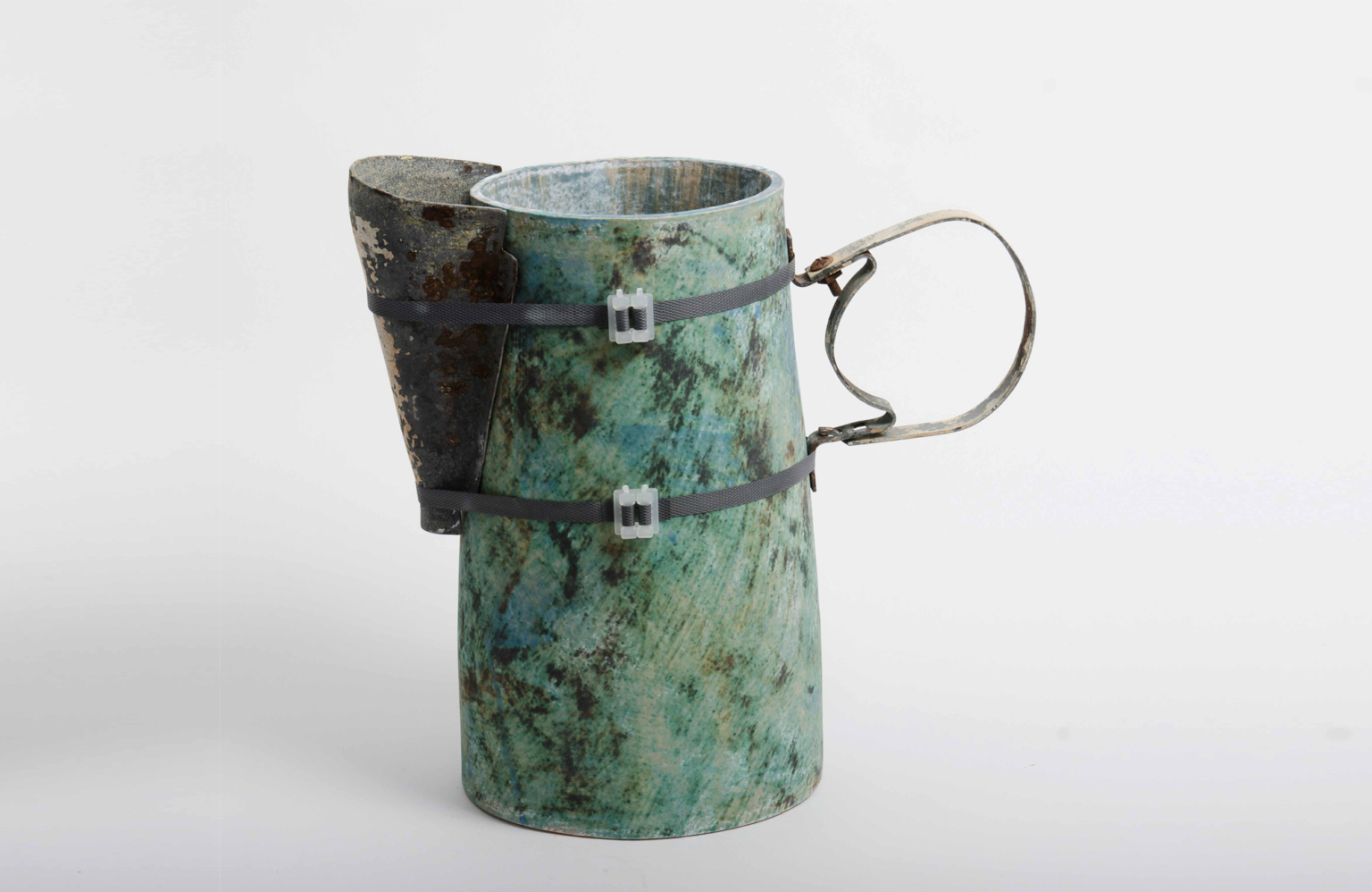 Contemporary Ceramic Artists Who Push Boundaries Gessato