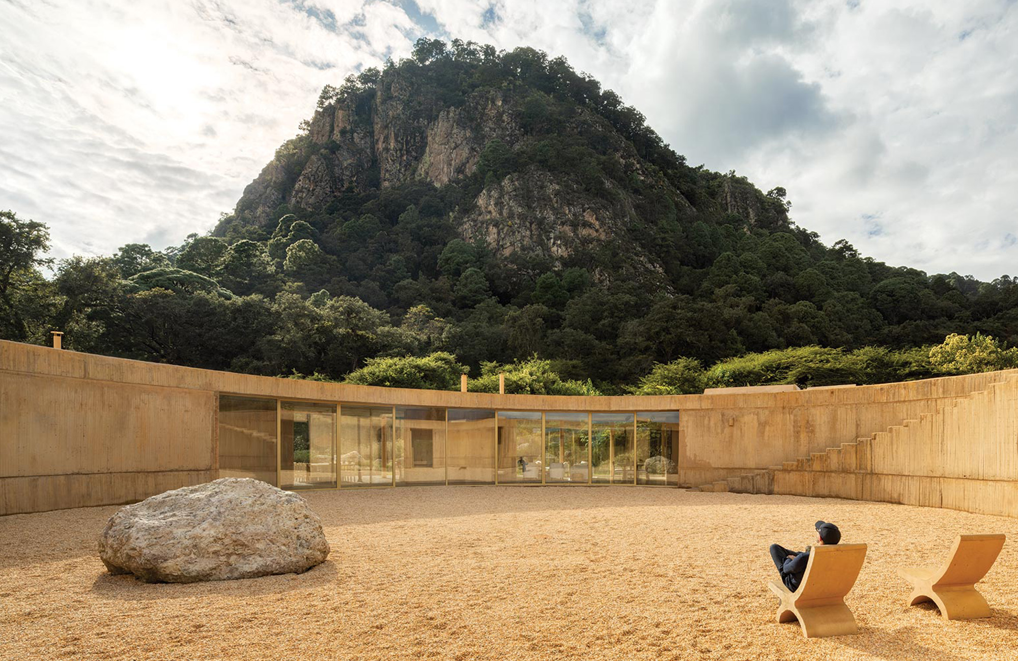 The Case for Round Houses - Gessato The Case for Round Houses - Gessato