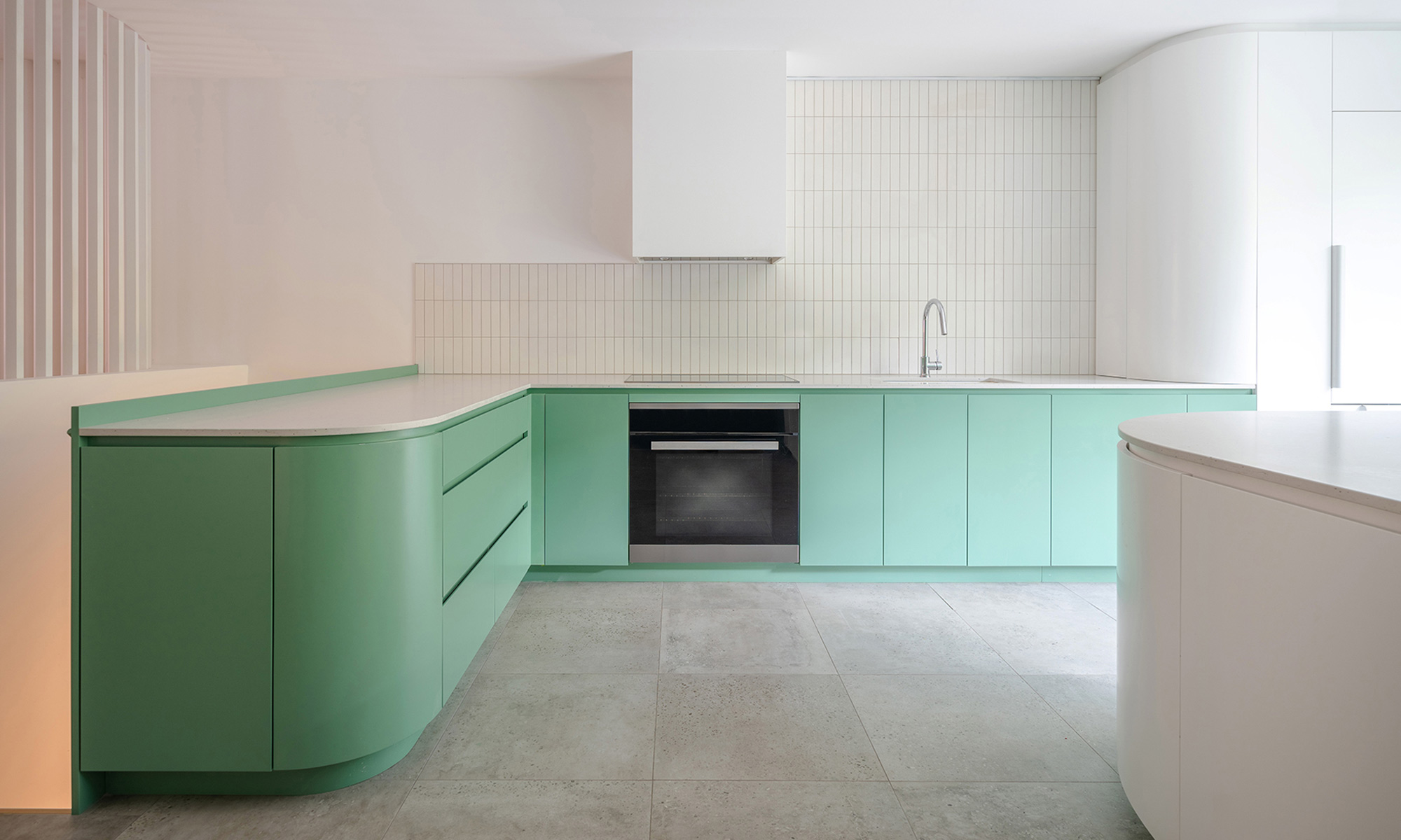 Mint green kitchen by Naturehumaine