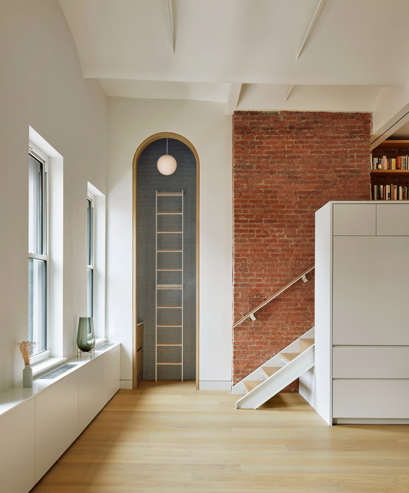 View of 25 Penthouse Design Ideas for a Luxurious Urban Retreat