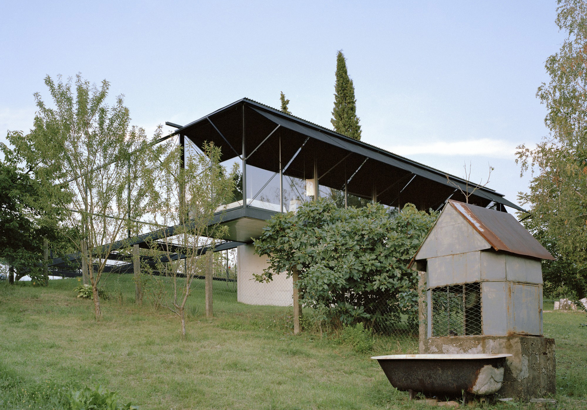 Modern Glass Houses: Transparent Wonders - Gessato