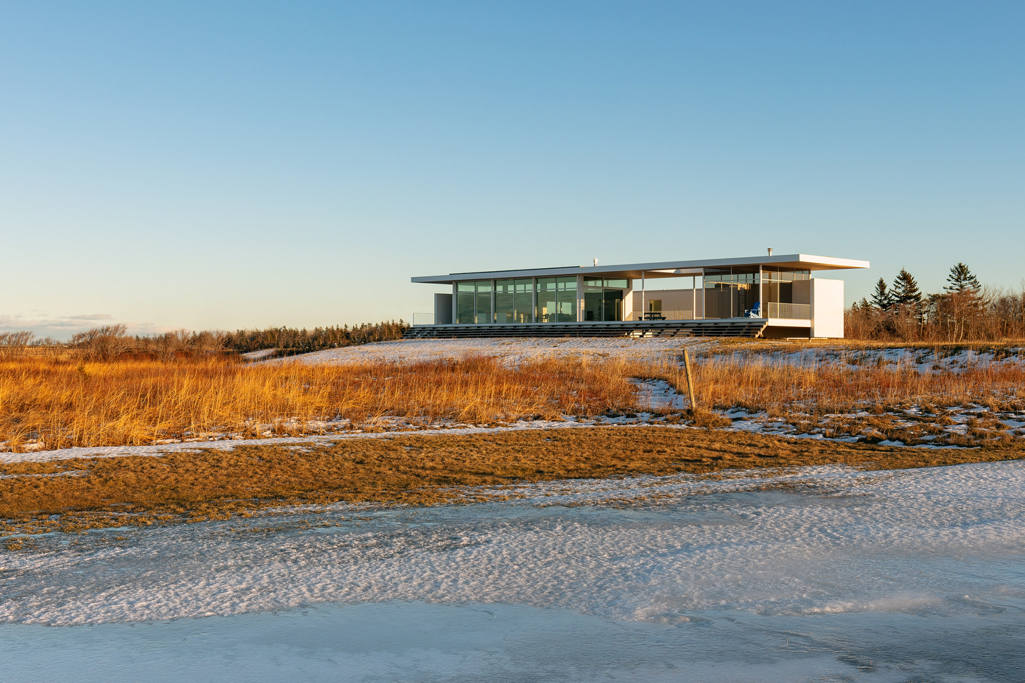 modern house glass, Leblanc Residence