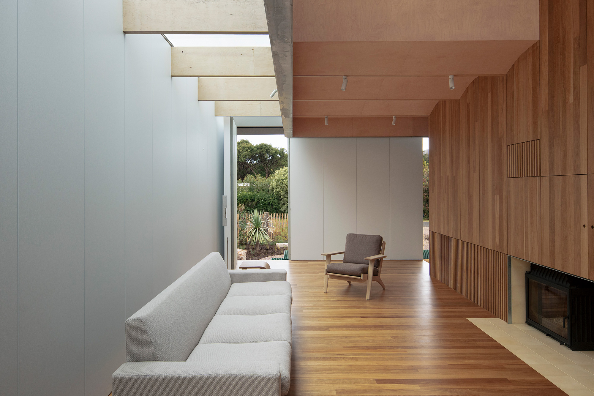 AB House by Office MI-JI