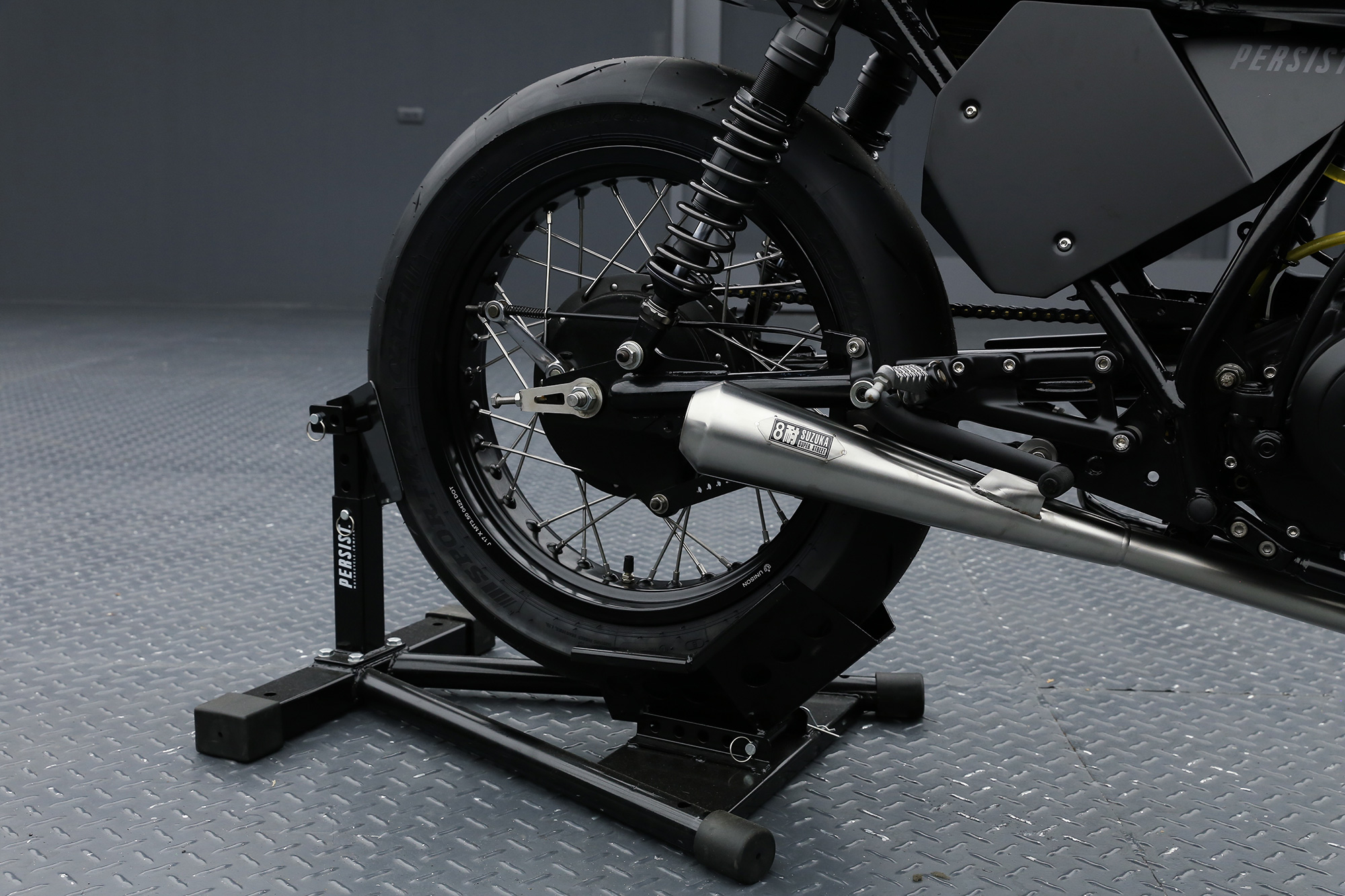 Custom Yamaha SR150 Café Racer by Twentytwo custom, exhaust