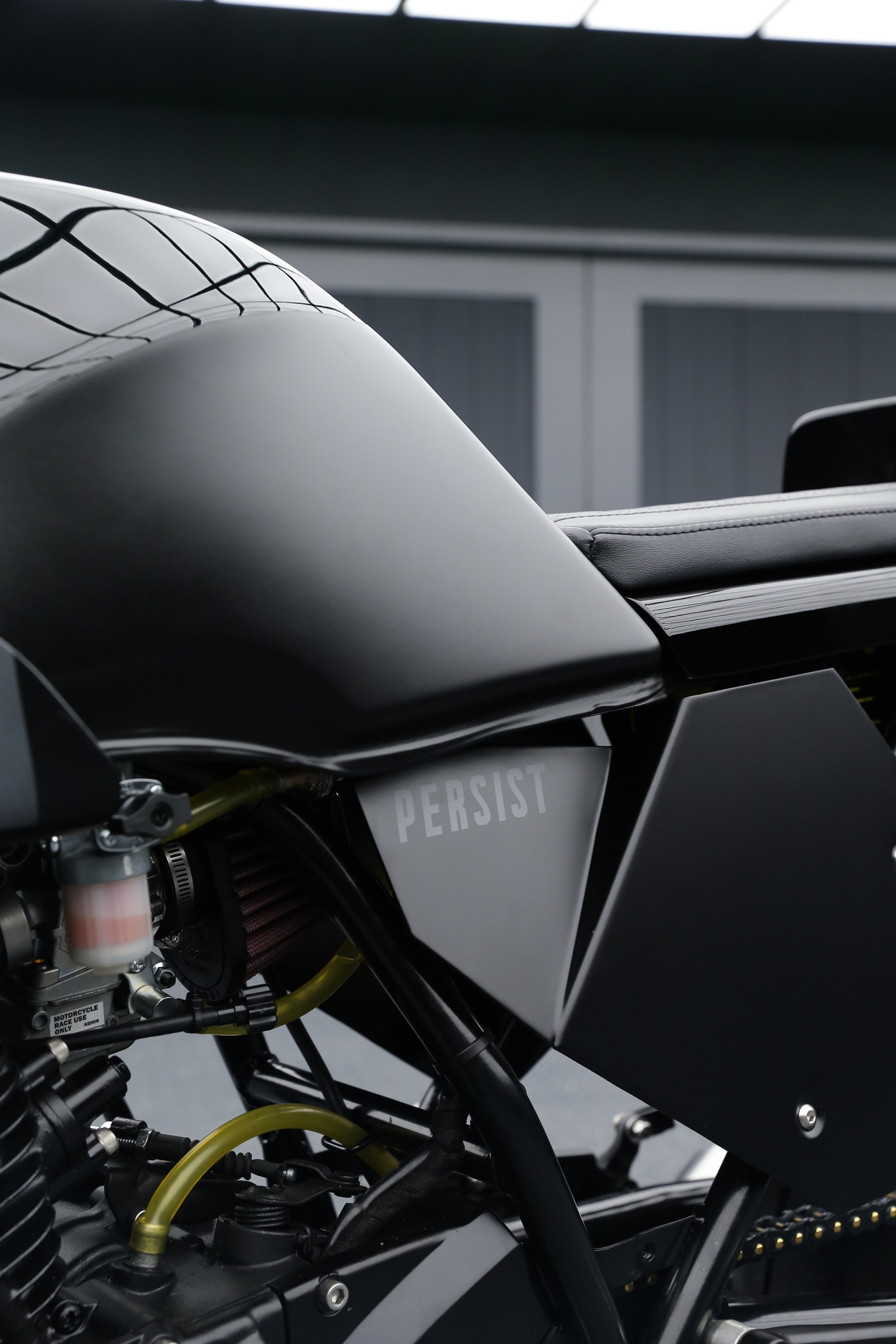 MOMOALA Alamor Moto Serbatoio Carenatura Cowl Vinile Striscia Gessato Adesivo Decalcomania per Cafe Racer-Black