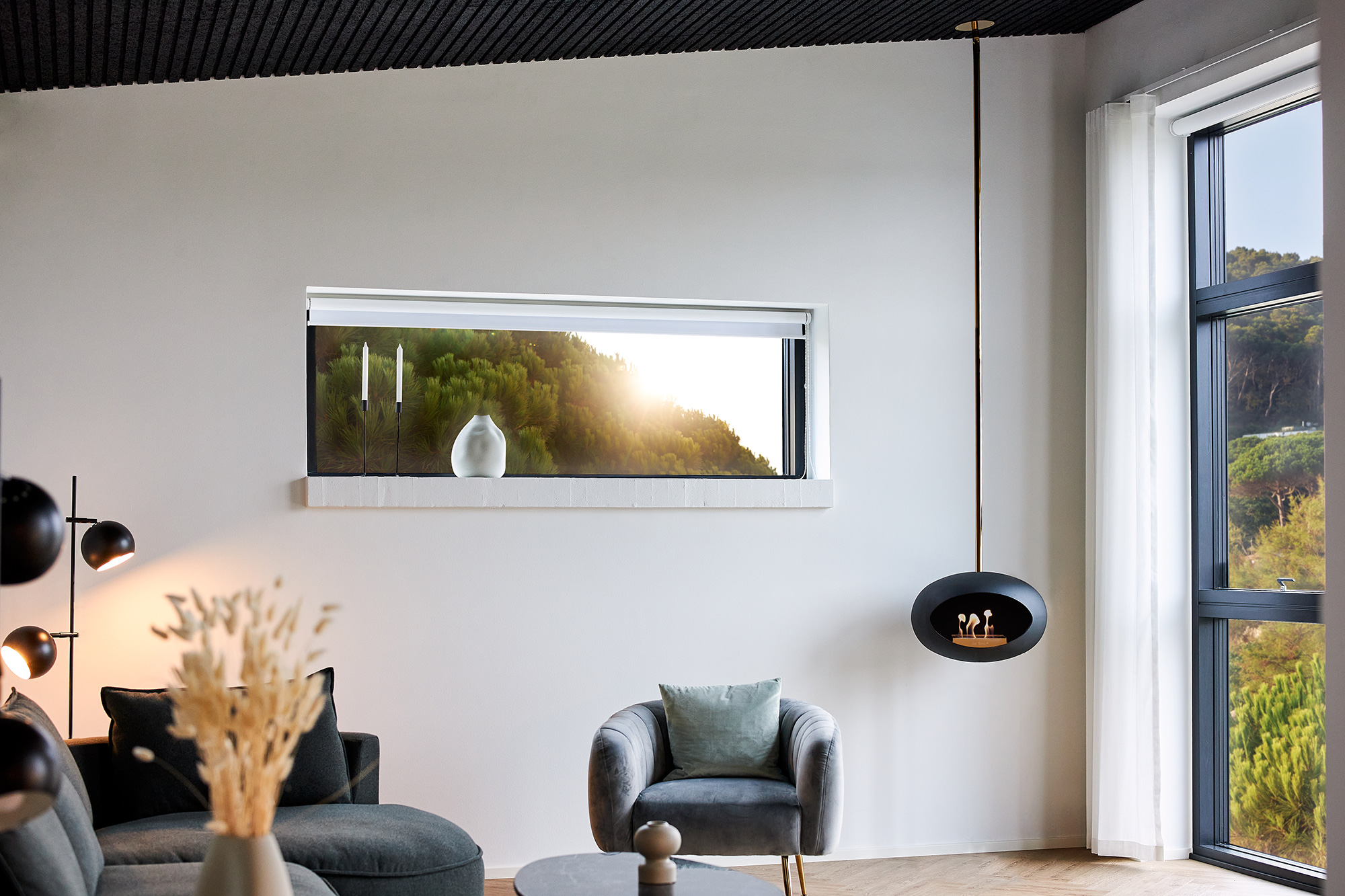 Le Feu electric fireplace hanging from the ceiling 
