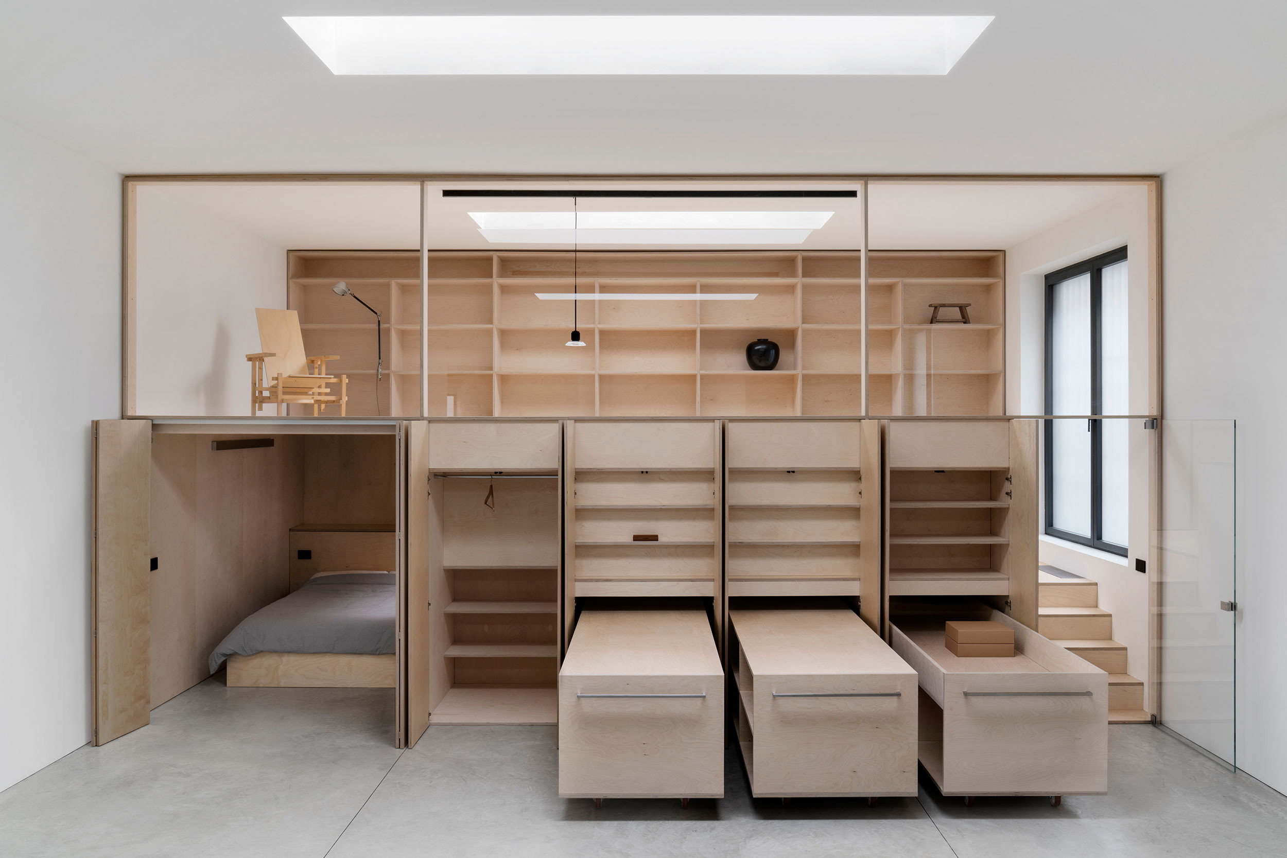 Modular office for small spaces