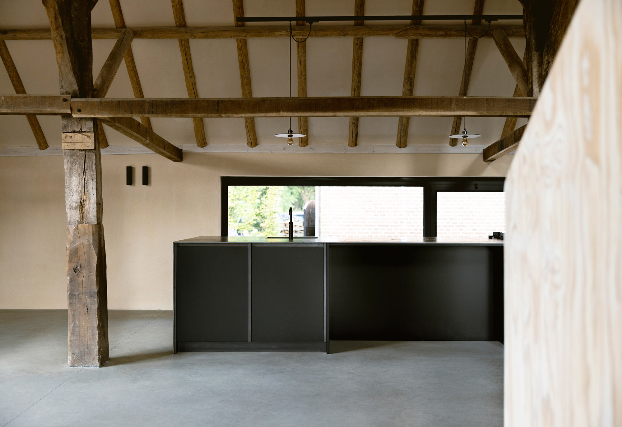 Black minimalist kitchen
